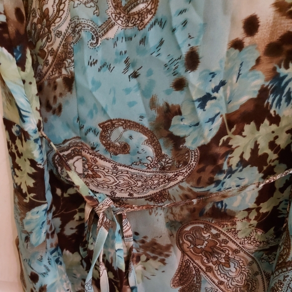 3 piece set. Top, tank and skirt - Picture 5 of 6